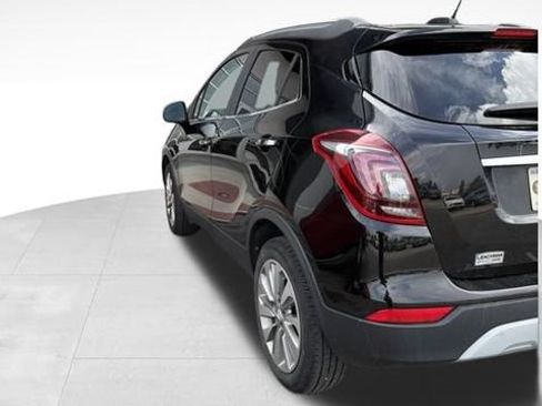 Used 2020 Buick Encore Preferred FWD image 7