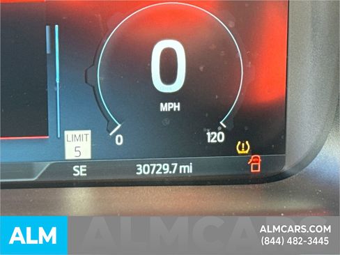 Used 2022 Ford F150 Lightning Lariat image 32