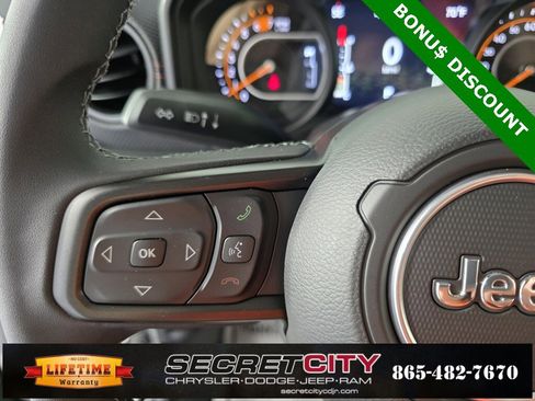 New 2025 Jeep Wrangler Unlimited Rubicon w/ Steel Bumper Group image 16