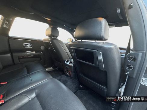 Used 2011 Rolls-Royce Ghost image 19