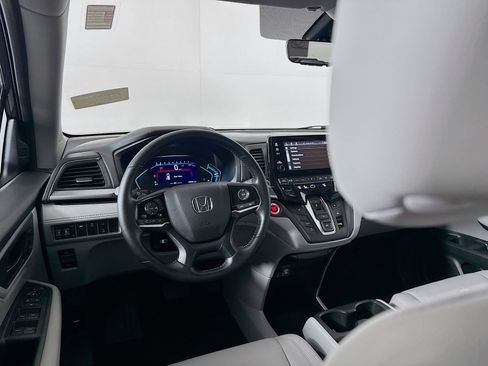 Used 2018 Honda Odyssey EX-L image 15