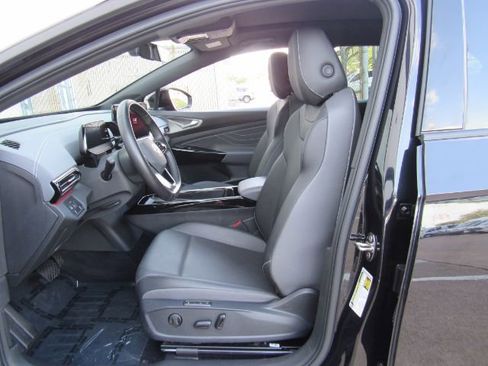 Used 2023 Volkswagen ID.4 S image 12