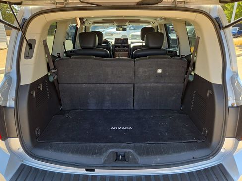 Used 2024 Nissan Armada SL w/ Captain's Chairs Package RWD image 12
