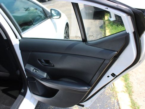 Used 2024 Nissan Sentra SV FWD image 20