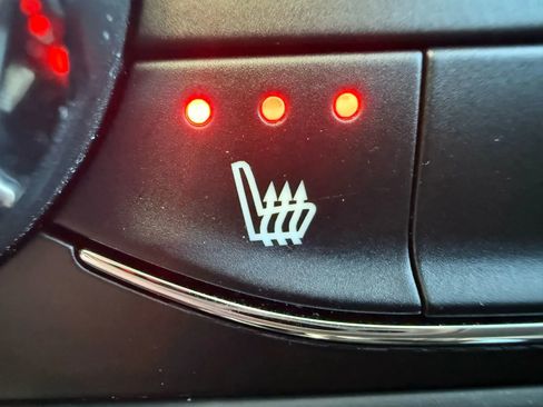 Used 2023 Chevrolet TrailBlazer RS image 21