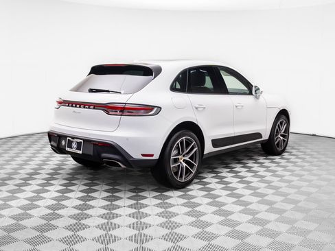 Certified 2026 Porsche Macan image 8