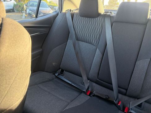 Used 2025 Toyota Camry LE image 35