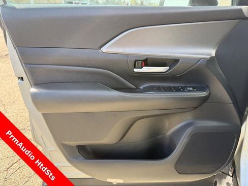 Used 2024 Toyota Grand Highlander FWD image 20