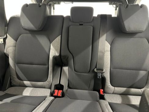 New 2025 Ford Bronco 4-Door image 19