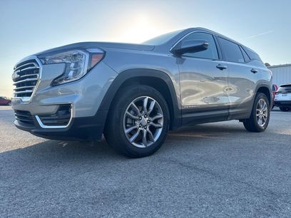 Used 2024 GMC Terrain SLT