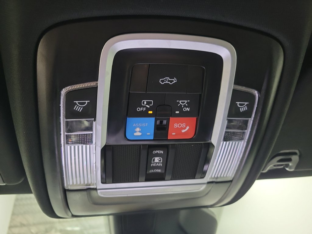 Used 2025 RAM 1500 Laramie AWD/4WD image 50