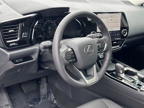 Used 2022 Lexus NX 250 AWD image 13