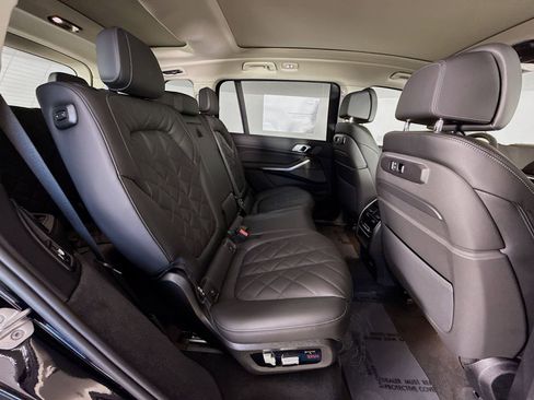 New 2026 BMW X7 xDrive40i w/ Premium Package image 29