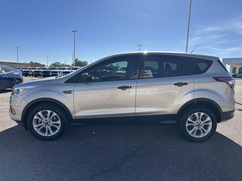 Used 2017 Ford Escape S image 2