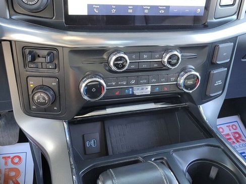 Used 2022 Ford F150 Lariat image 19