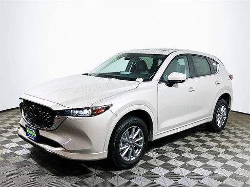 New 2025 MAZDA CX-5 AWD 2.5 S w/ Preferred Package image 3