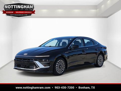 Used 2025 Hyundai Sonata SEL FWD image 3