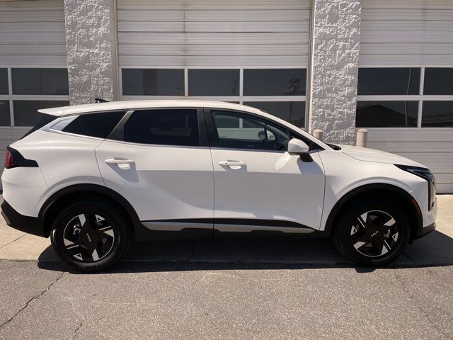 Used 2026 Kia Sportage LX AWD/4WD image 1