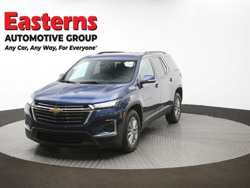 Used 2022 Chevrolet Traverse LT image 55