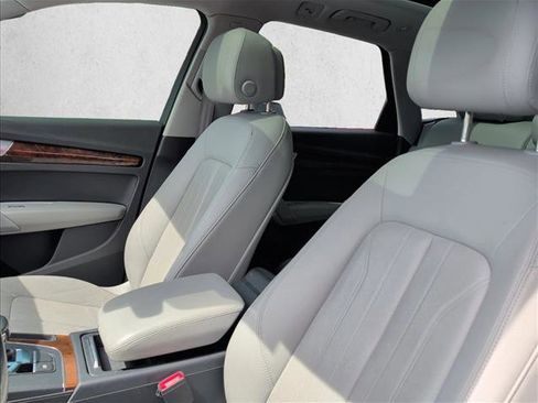 Used 2018 Audi Q5 2.0T Premium Plus AWD/4WD image 8