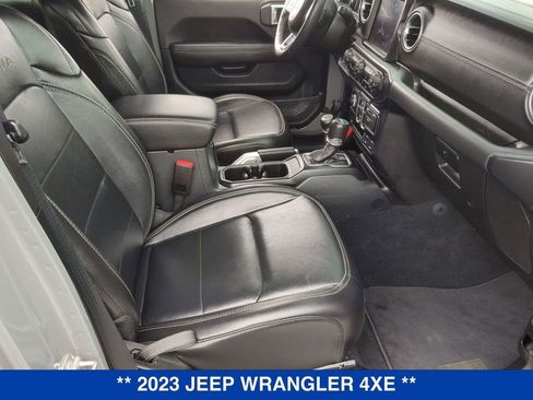 Used 2023 Jeep Wrangler Unlimited Sahara w/ Cold Weather Group AWD/4WD image 22