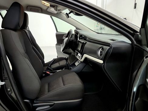 Used 2018 Toyota Corolla iM w/ All-Weather Mat Package FWD image 17