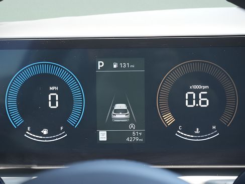 Certified 2026 Hyundai Tucson SEL Plus FWD image 28