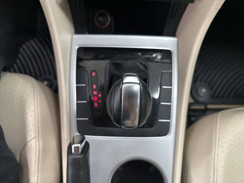 Used 2013 Volkswagen Passat 2.5 SE image 15