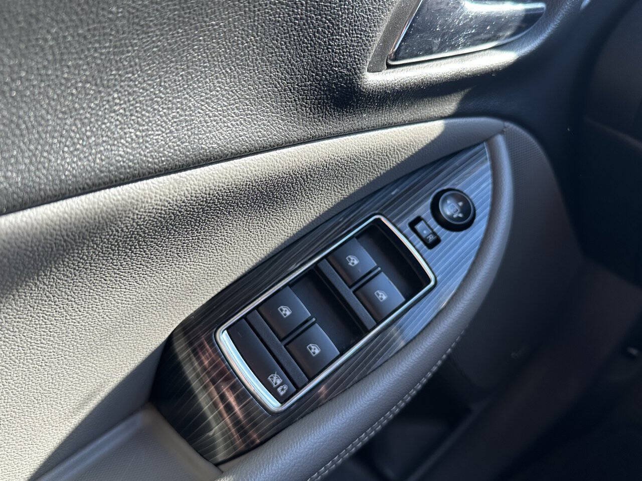 Used 2019 Chevrolet Impala LT w/ LT Convenience Package FWD image 15