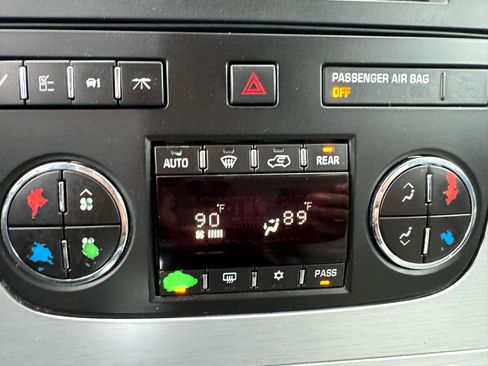 Used 2010 GMC Acadia SLT image 12