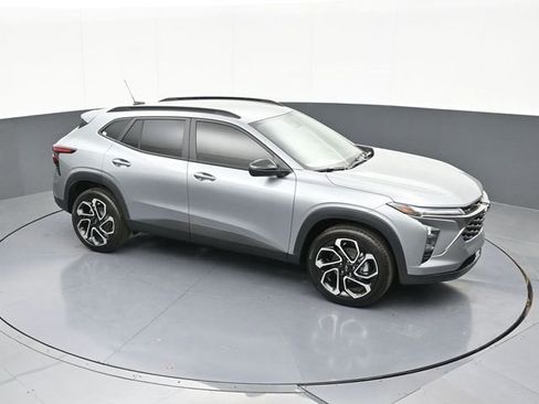 New 2026 Chevrolet Trax RS w/ Driver Confidence Package FWD image 59
