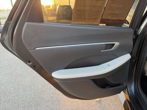 Used 2024 Hyundai Sonata SEL w/ Convenience Package image 16