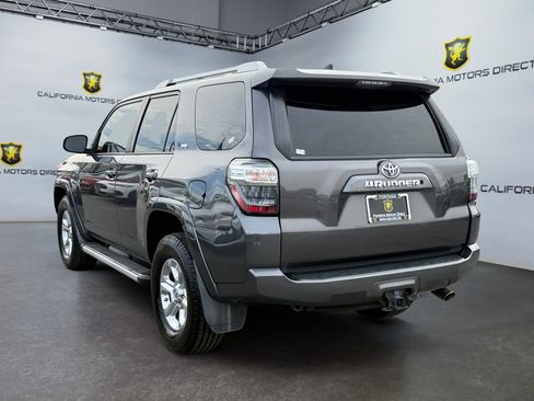 Used 2016 Toyota 4Runner SR5 image 3