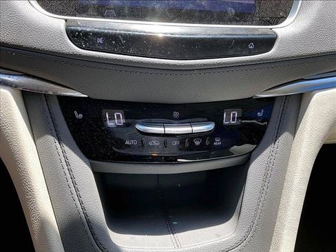 Used 2023 Cadillac XT5 Premium Luxury FWD image 24