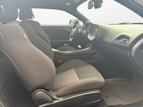 Used 2022 Dodge Challenger R/T w/ Blacktop Package image 23