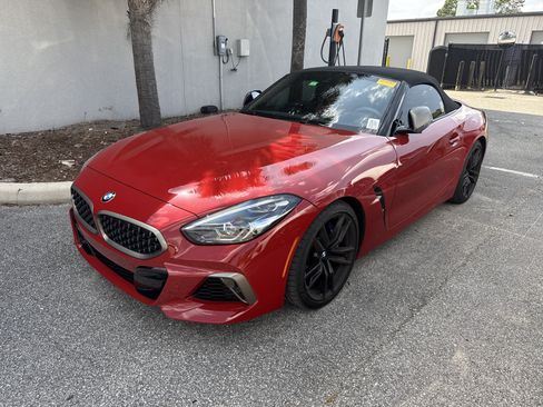 Used 2021 BMW Z4 M40i RWD image 2