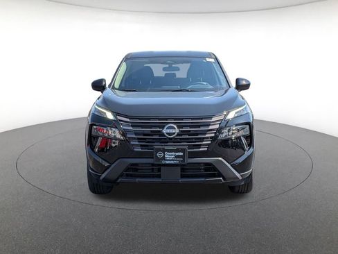 New 2026 Nissan Rogue SV image 2