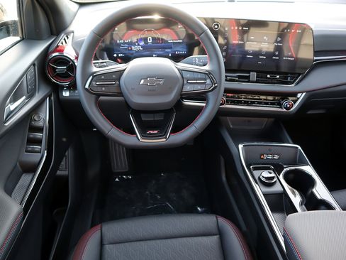 New 2026 Chevrolet Equinox RS w/ Convenience Package III image 8