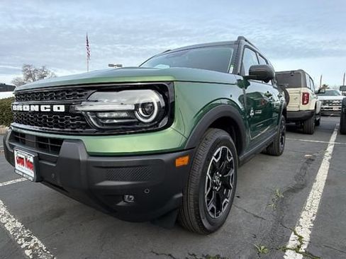 New 2025 Ford Bronco Sport Outer Banks w/ Outer Banks Tech Package+ image 9