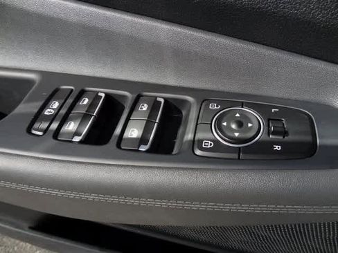 Used 2023 Hyundai Santa Fe SEL image 15