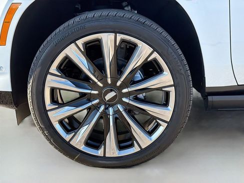 New 2026 Cadillac Escalade Luxury w/ Touring Package image 35