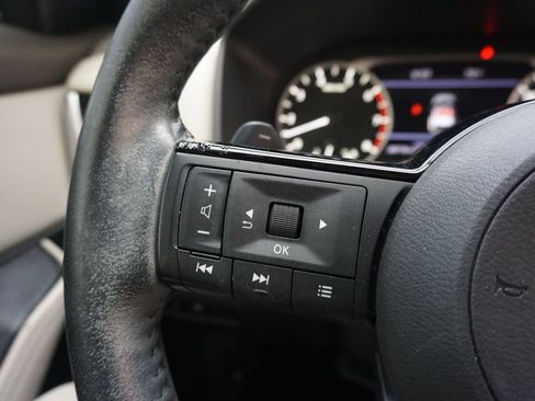 Used 2023 Nissan Rogue SL w/ SL Premium Package FWD image 8