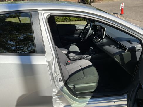 Used 2024 Toyota Corolla SE FWD image 32