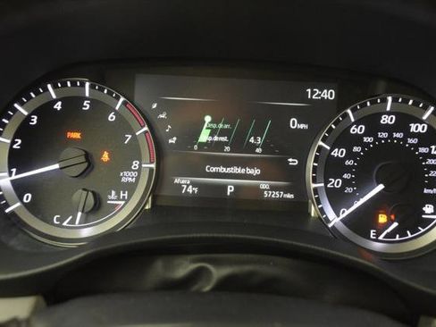 Certified 2023 Toyota Highlander XLE image 22