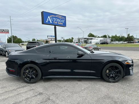 Used 2019 Ford Mustang Coupe w/ Equipment Group 101A RWD image 5