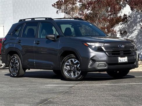 Used 2026 Subaru Forester Premium image 2