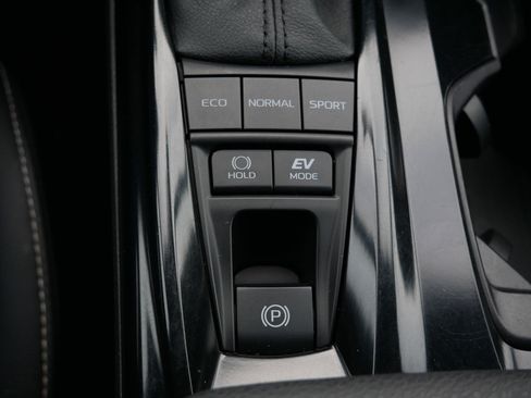 Certified 2025 Toyota Camry SE image 32