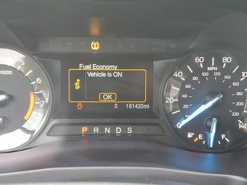 Used 2017 Ford Explorer XLT image 16