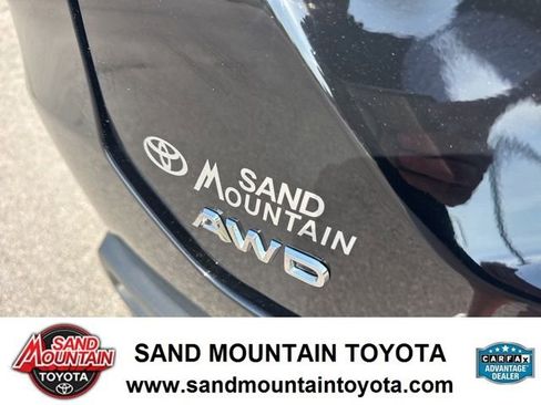 Used 2023 Honda Pilot Elite image 9
