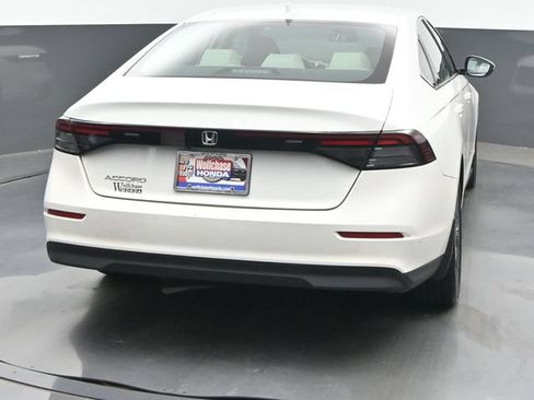 Used 2023 Honda Accord EX image 5